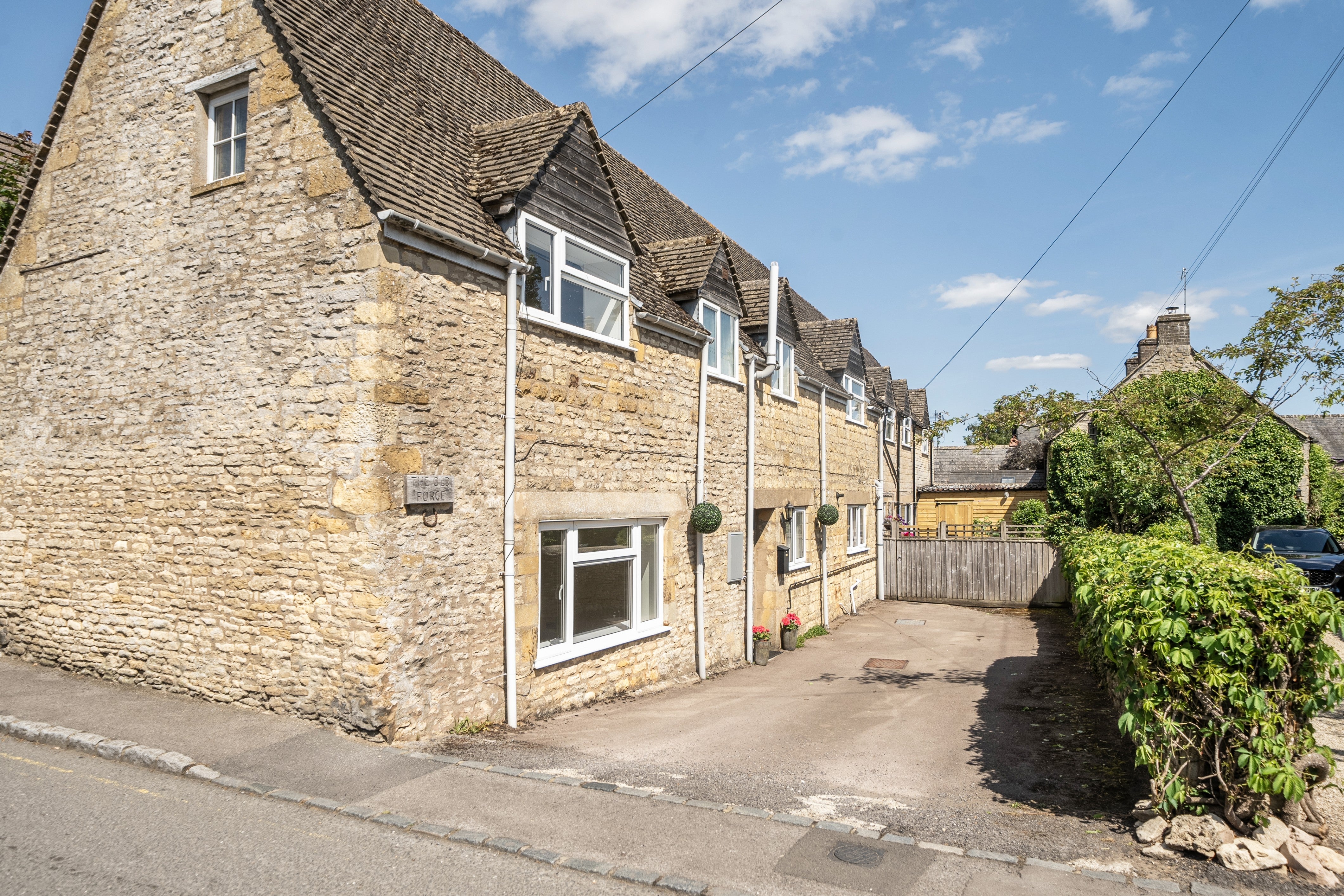 House Union Street in Cotswold District