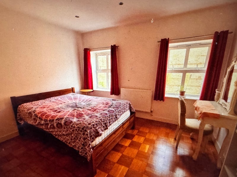 Room Alexandra Road South in Manchester