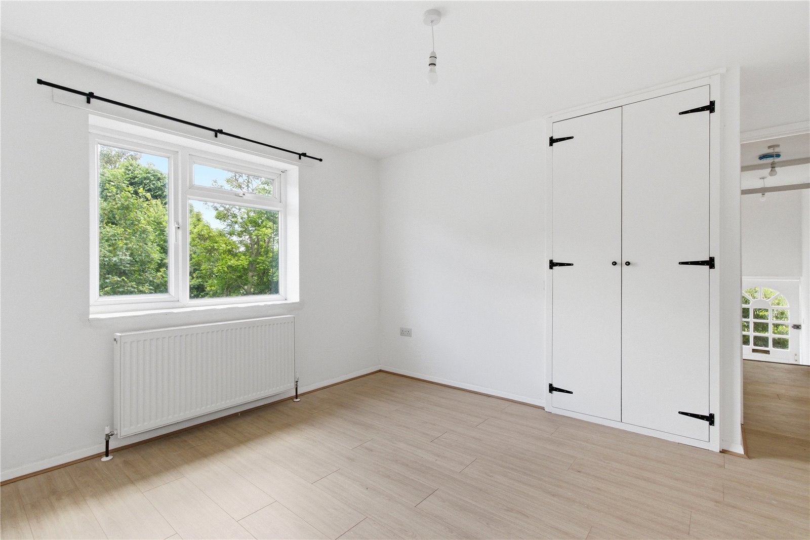 Flat Derwent Crescent in Greater London