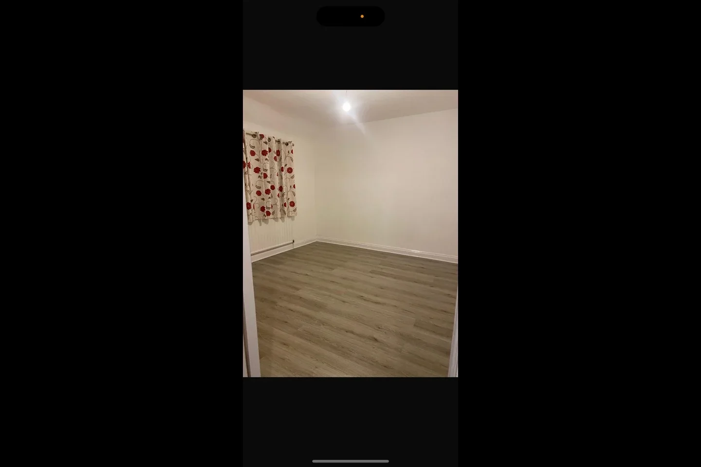 Room West End Road in Greater London
