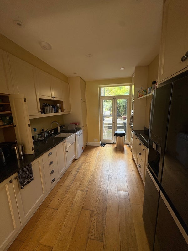 Room Armadale Road in Greater London