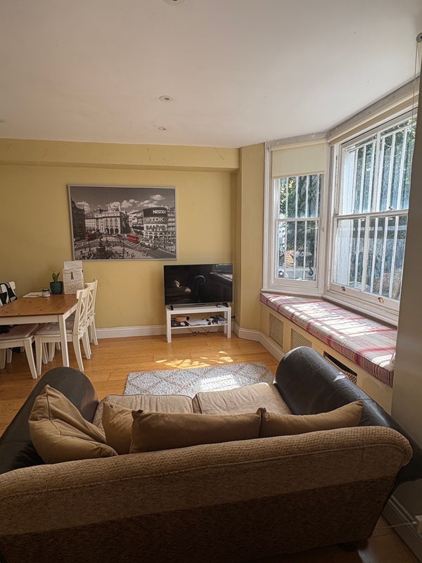 Room Armadale Road in Greater London