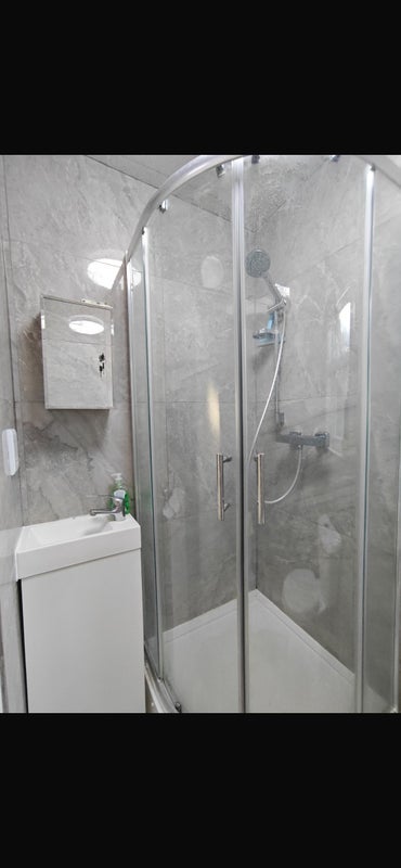 Room St Edward's Road in Birmingham