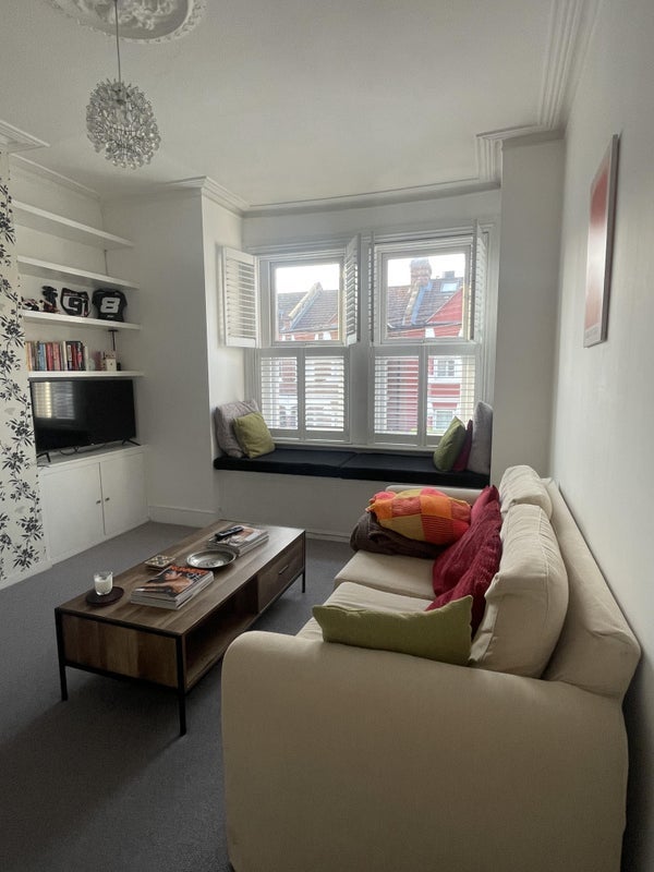 Room Bickley Street in Greater London