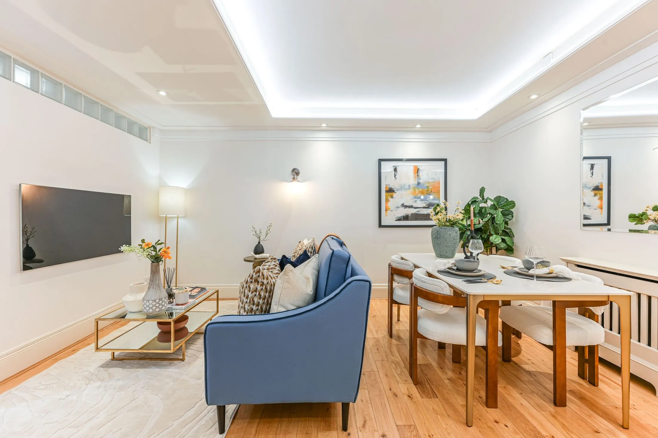 Flat Old Brompton Road in Greater London