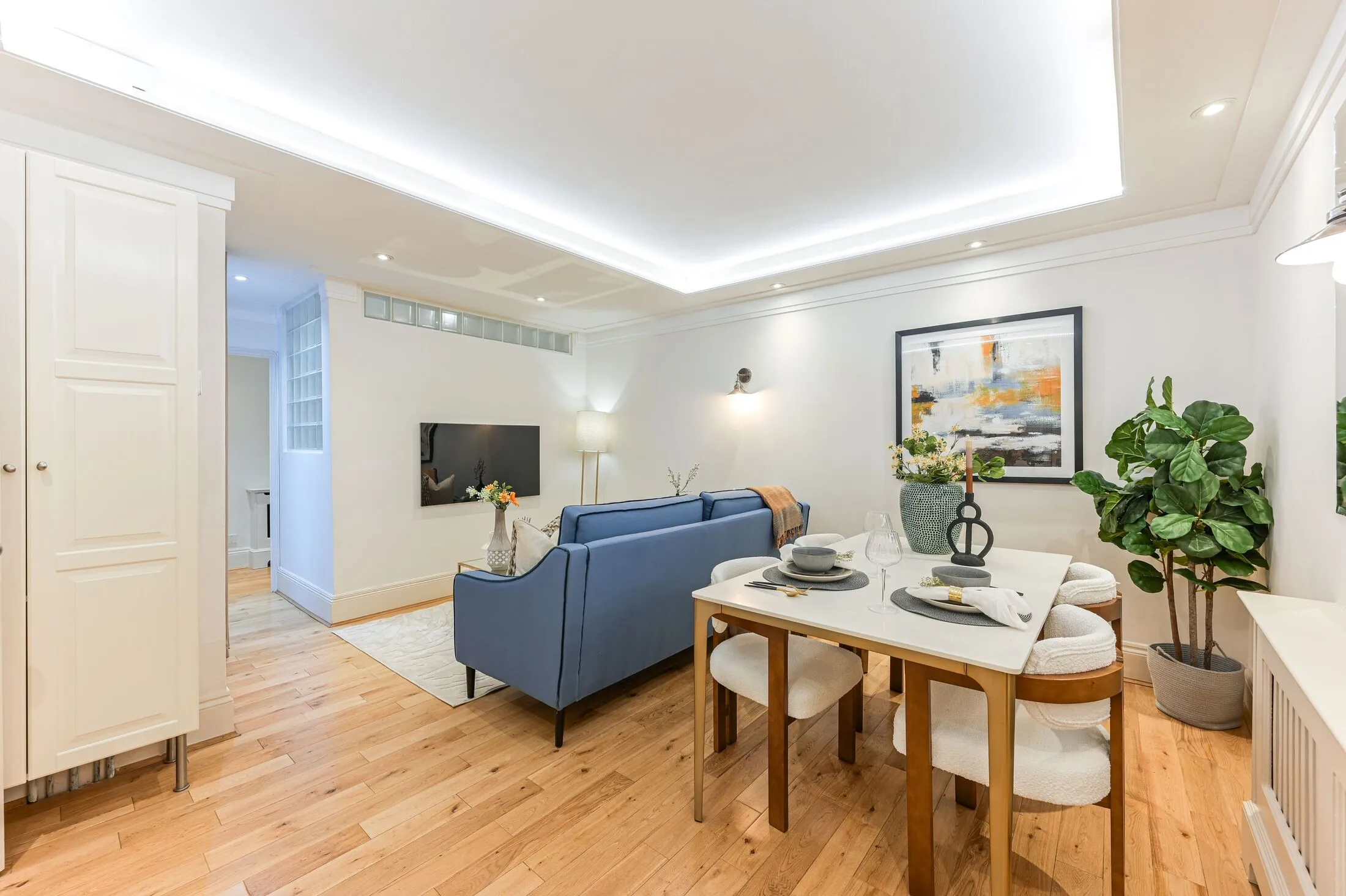 Flat Old Brompton Road in Greater London