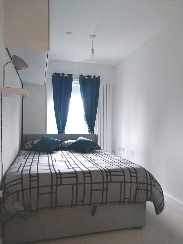 Room Fairfield Road in Greater London