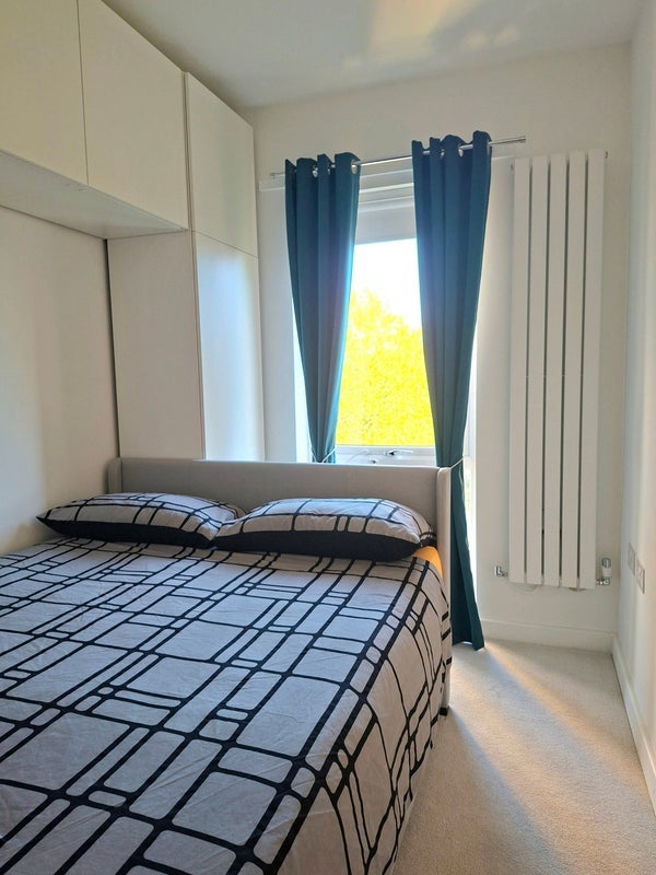 Room Fairfield Road in Greater London