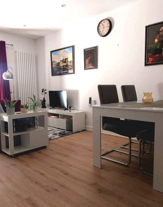 Room Fairfield Road in Greater London