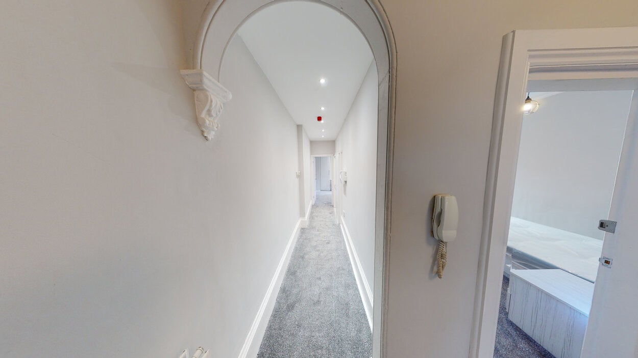 Flat Otley Road in Leeds