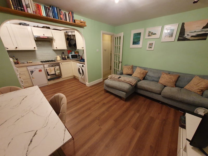 Room Mayflower Road in Greater London