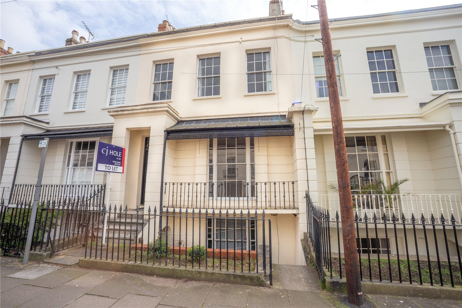 House Grosvenor Place South in Cheltenham