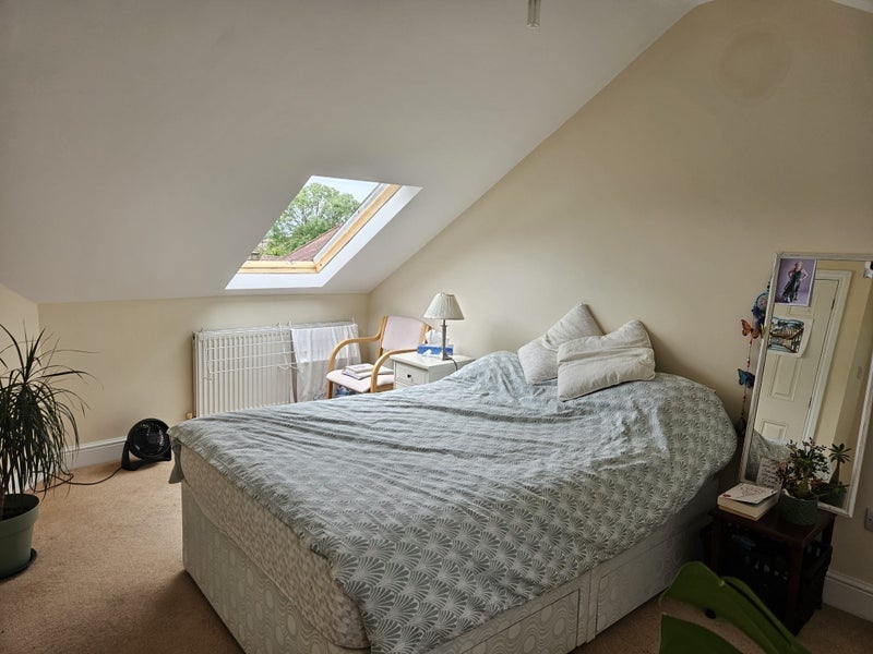 Room Tankerville Road in Greater London