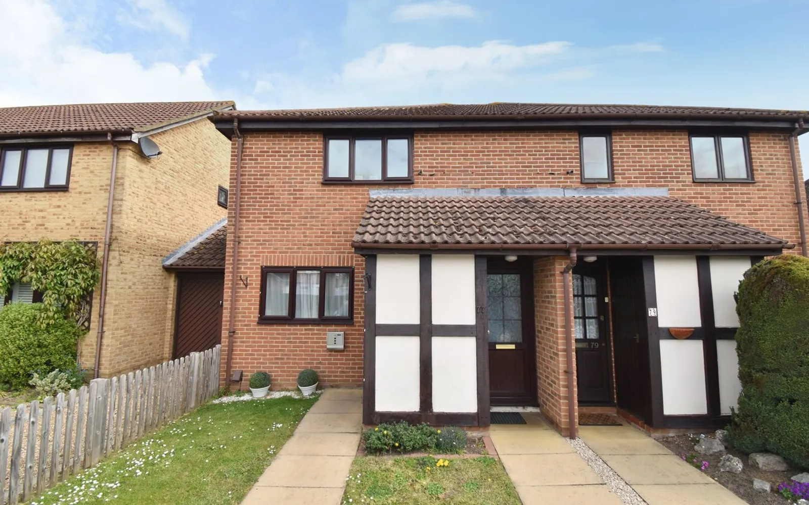 Flat Cottimore Lane in Elmbridge