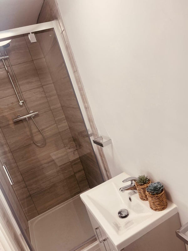 Room Lawford Road in Rugby
