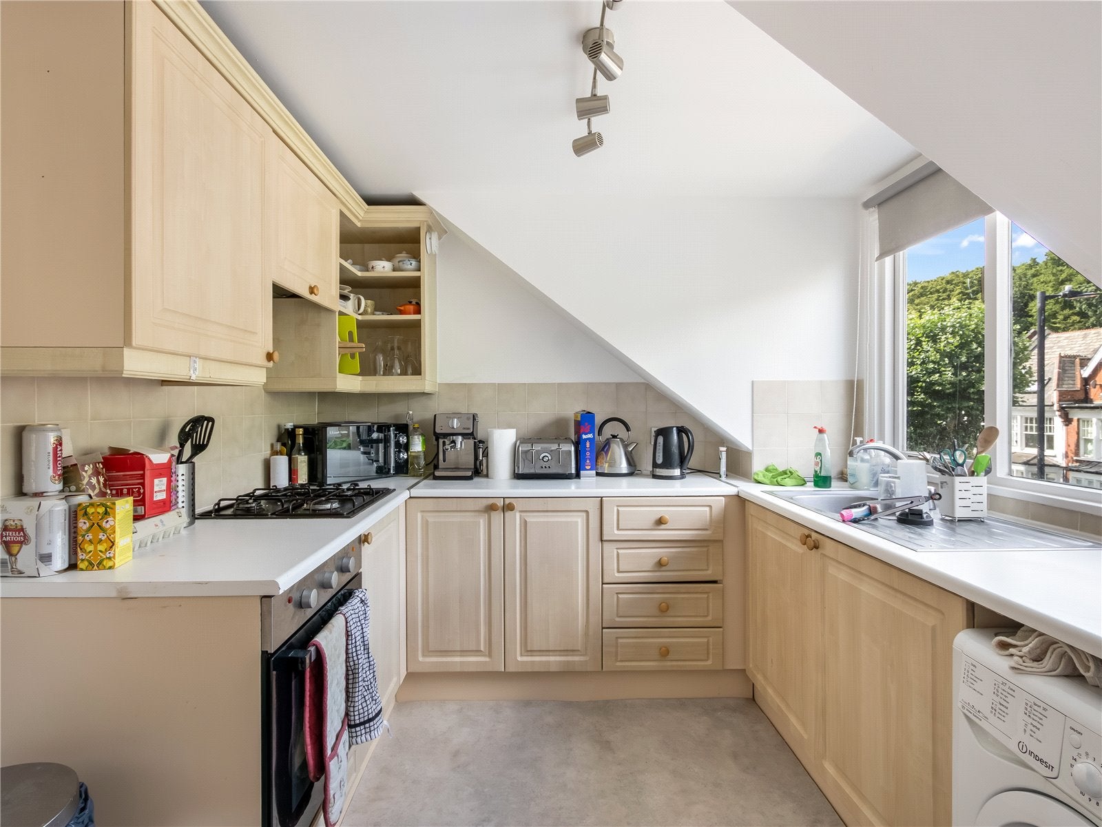 Flat Woodland Gardens in Greater London