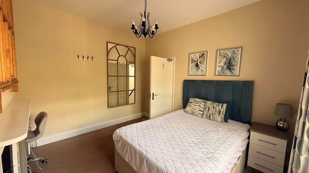 Room Clarendon Street in Royal Leamington Spa