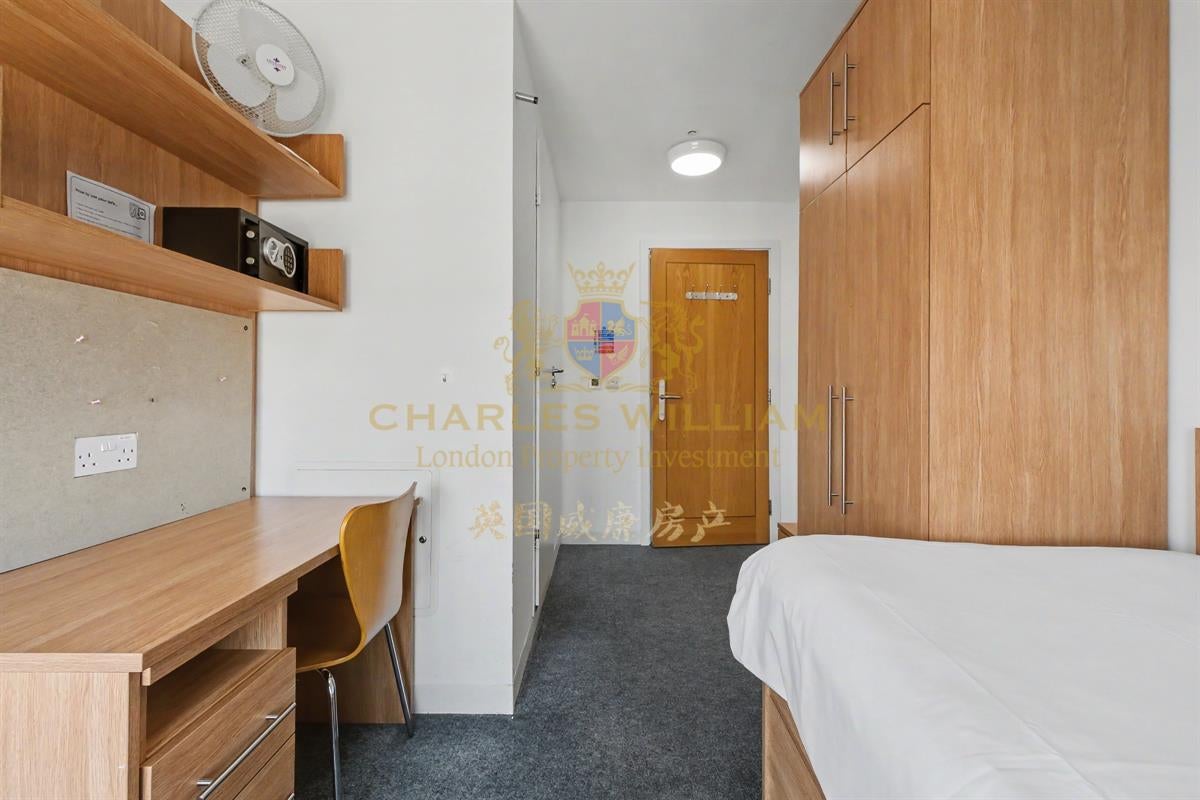 Flat Southampton Row in Greater London