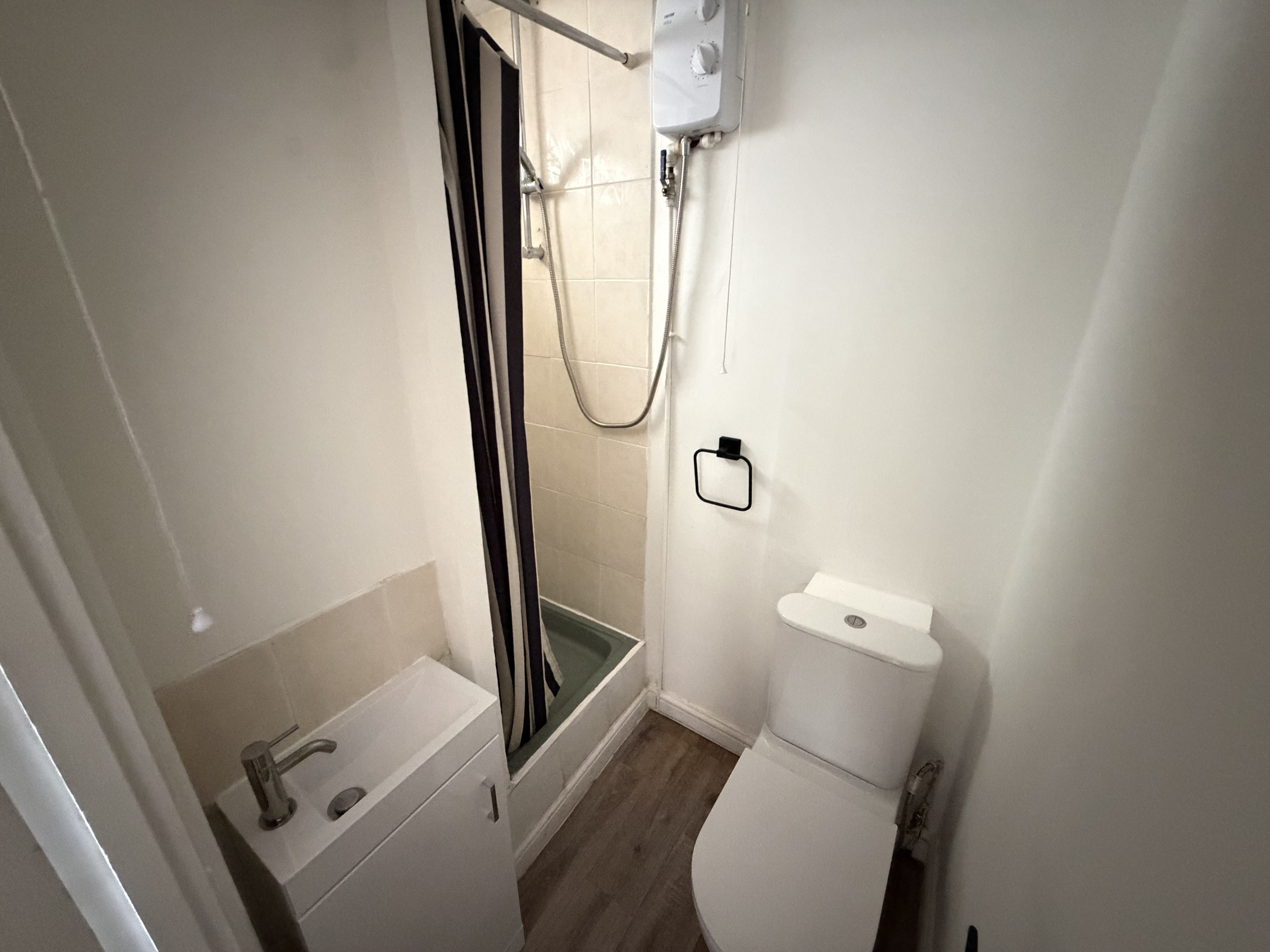 Flat Vandyke Road in Leighton Buzzard