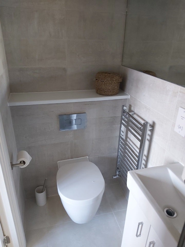 Room Beeches Way in Horsham