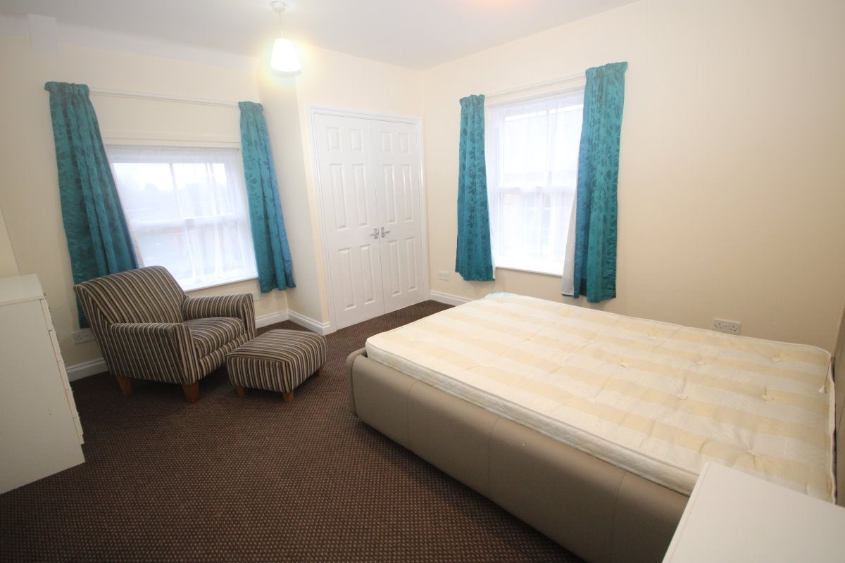 Flat Ewart Street in Saltney