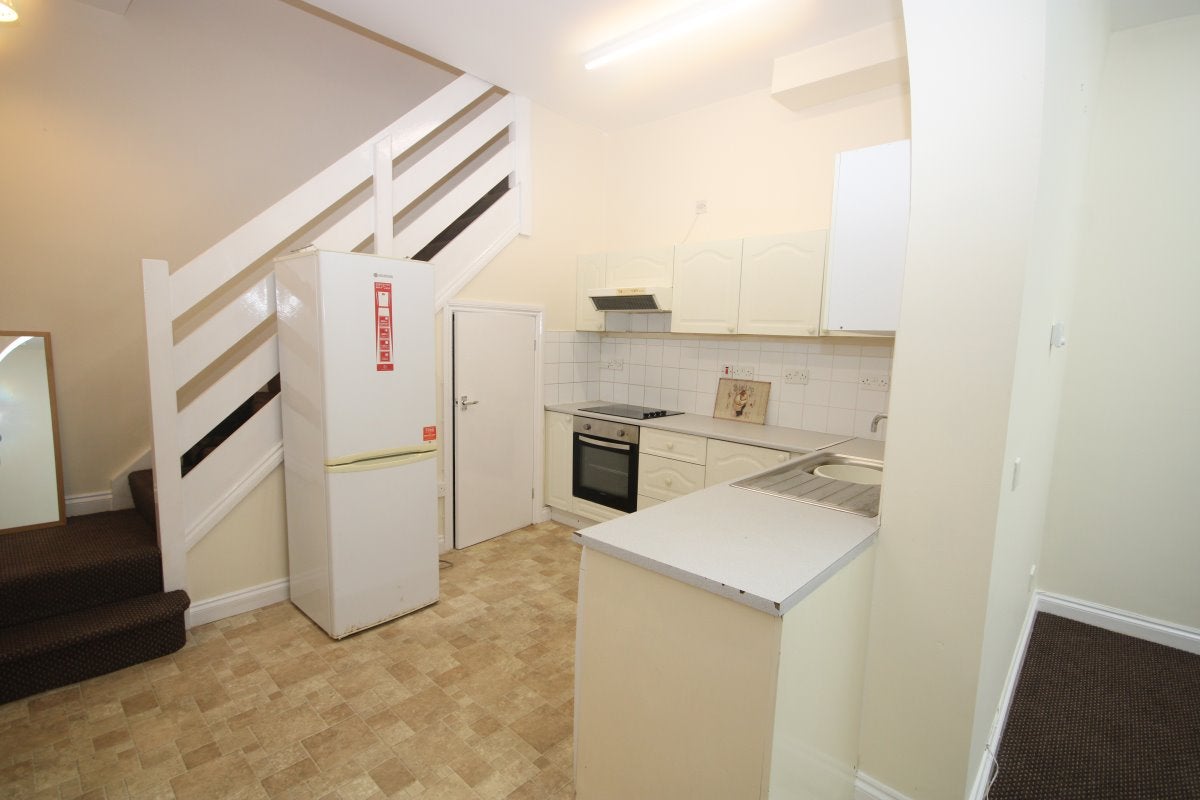 Flat Ewart Street in Saltney