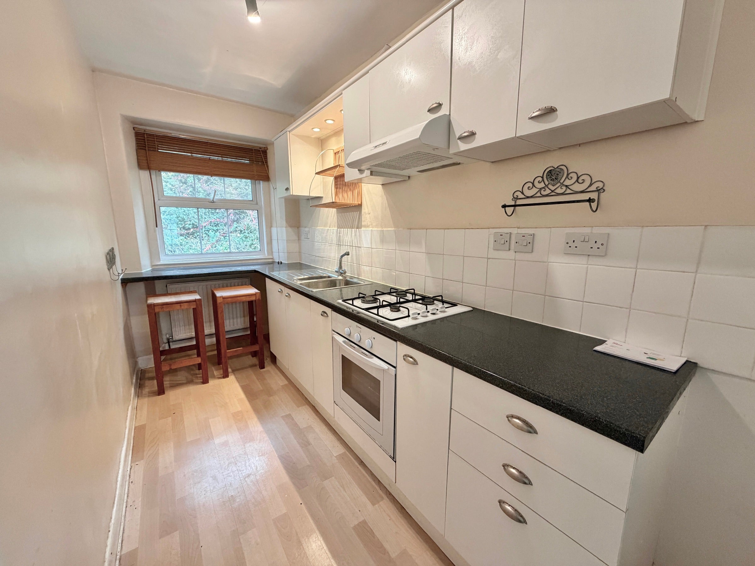 Flat Lisburne Crescent in Torquay