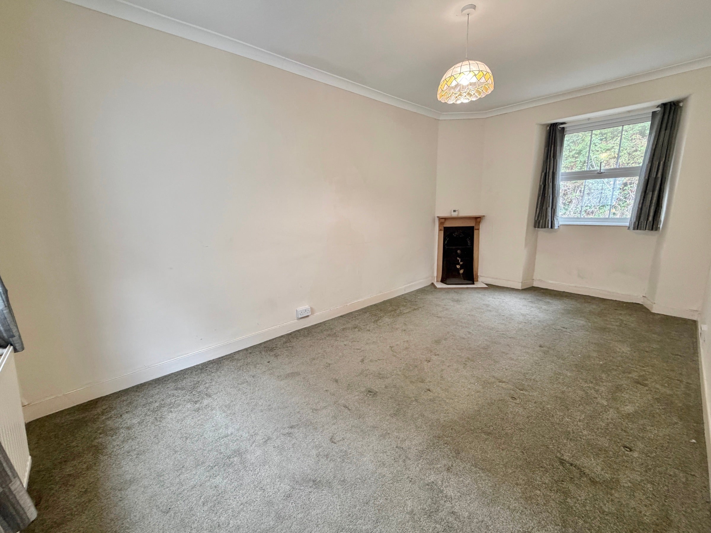 Flat Lisburne Crescent in Torquay