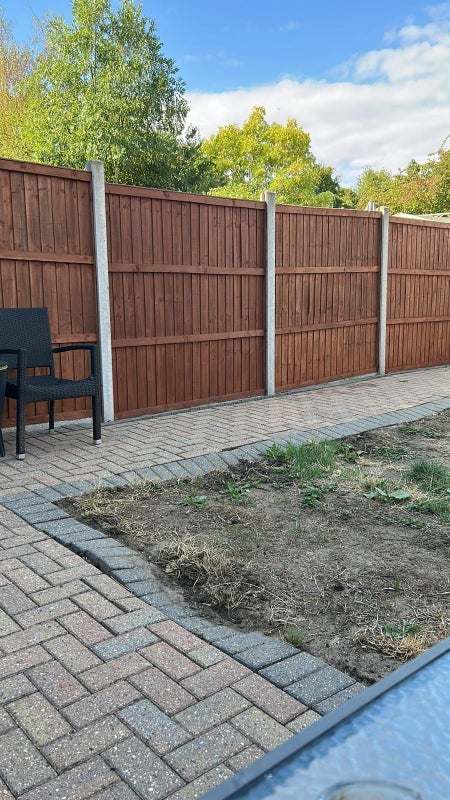 Room Horley Road in Greater London