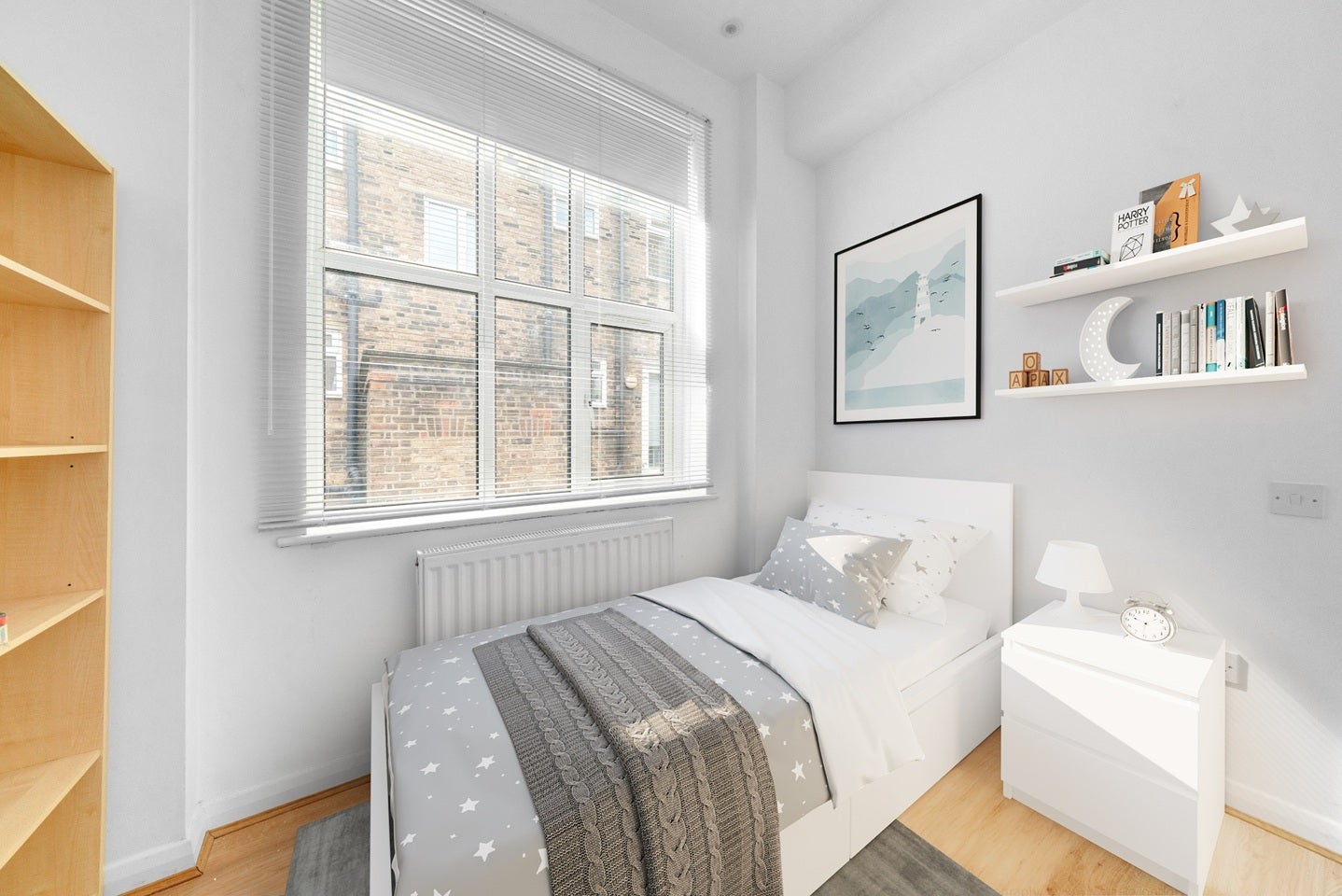 Flat Commercial Road in Greater London