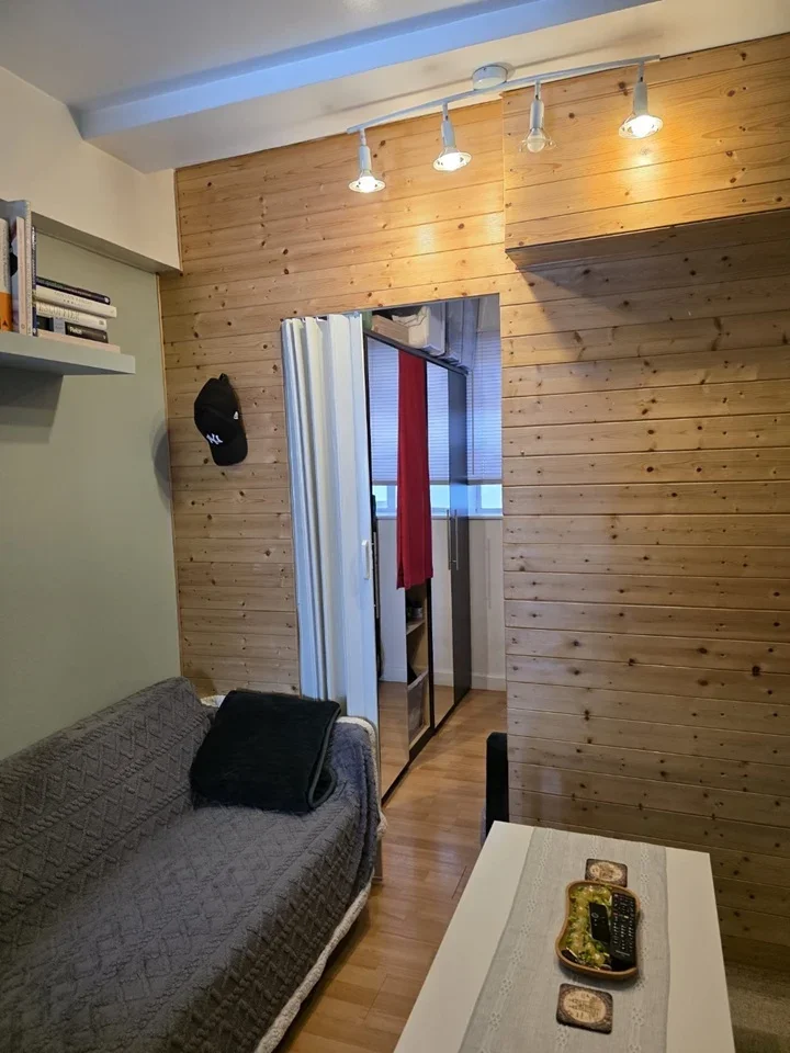 Flat Sheldrick Close in Greater London