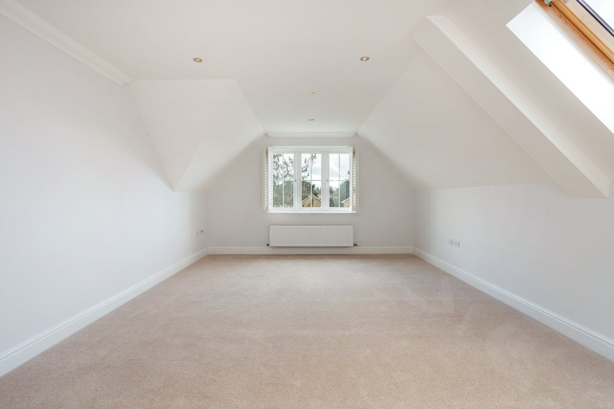 Flat Finchampstead Road in Wokingham