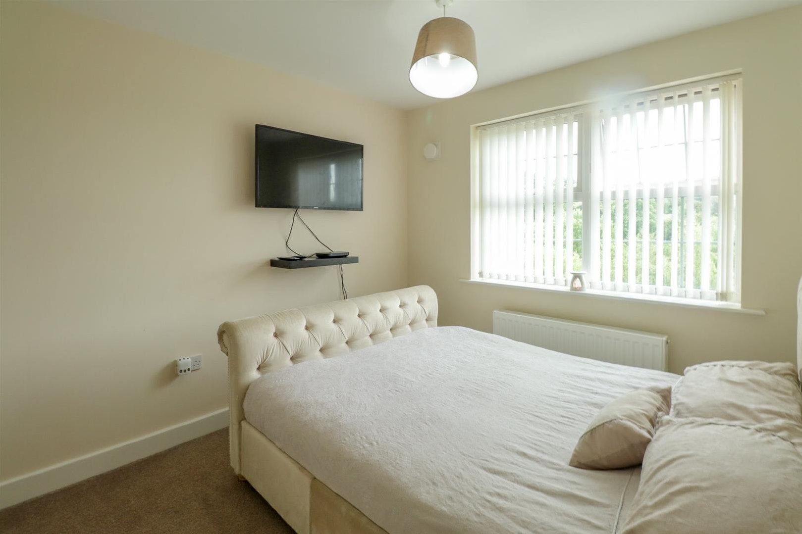 Flat Priory Chase in Wakefield