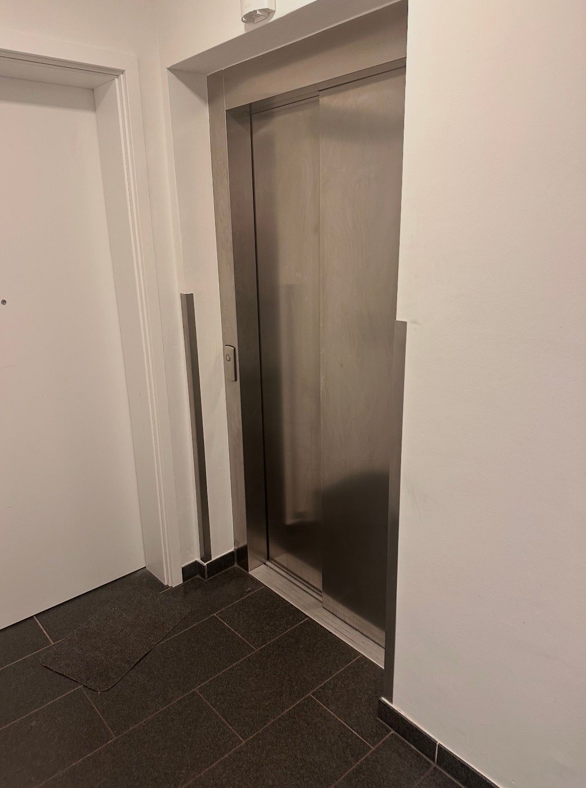 Wohnung Nikolsburger Straße in Berlin