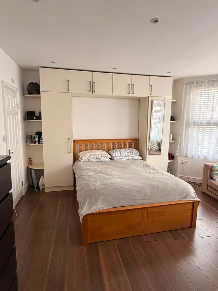 Flat Balfour Road in Greater London
