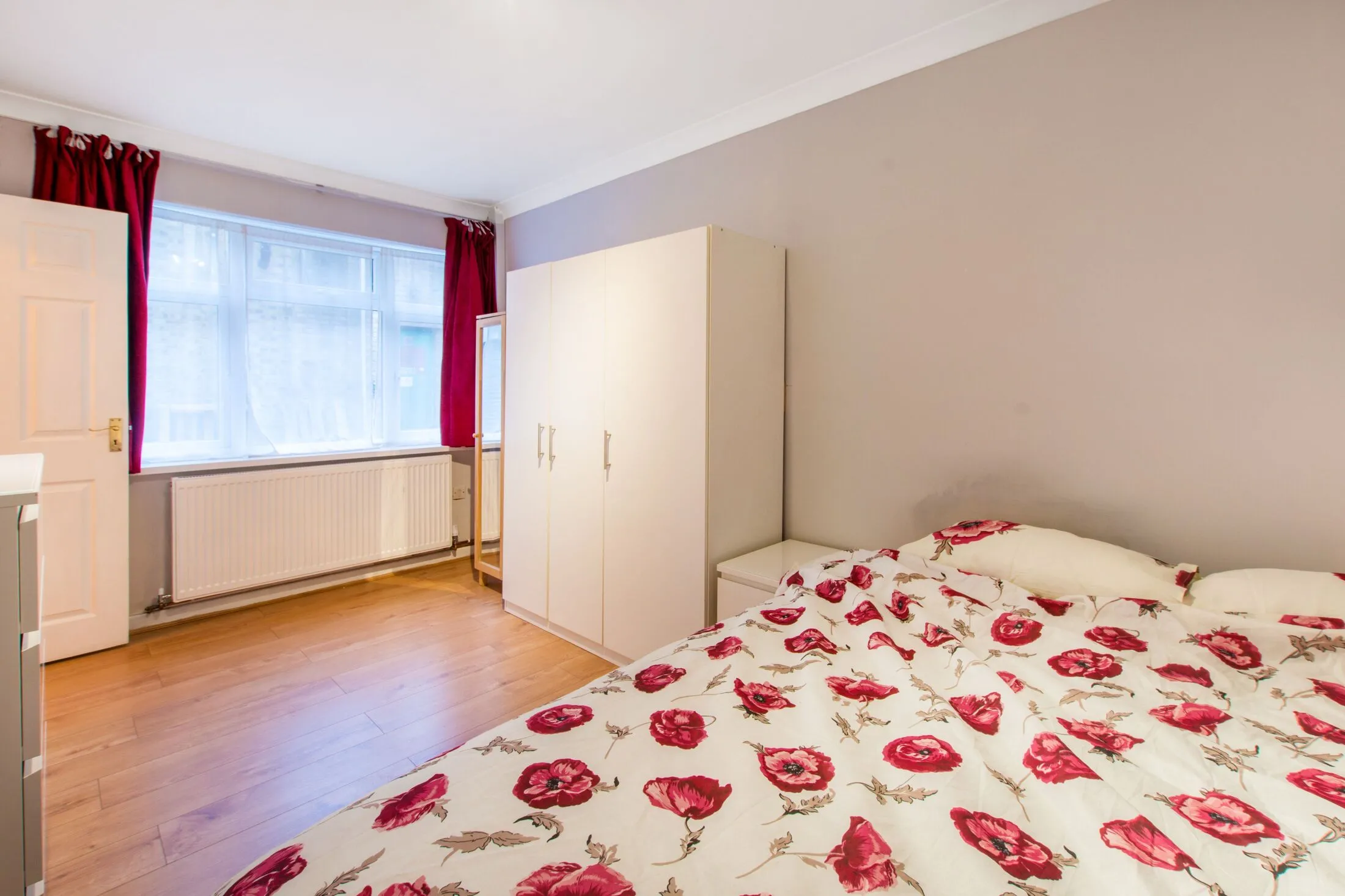 House Gladstone Mews in Greater London