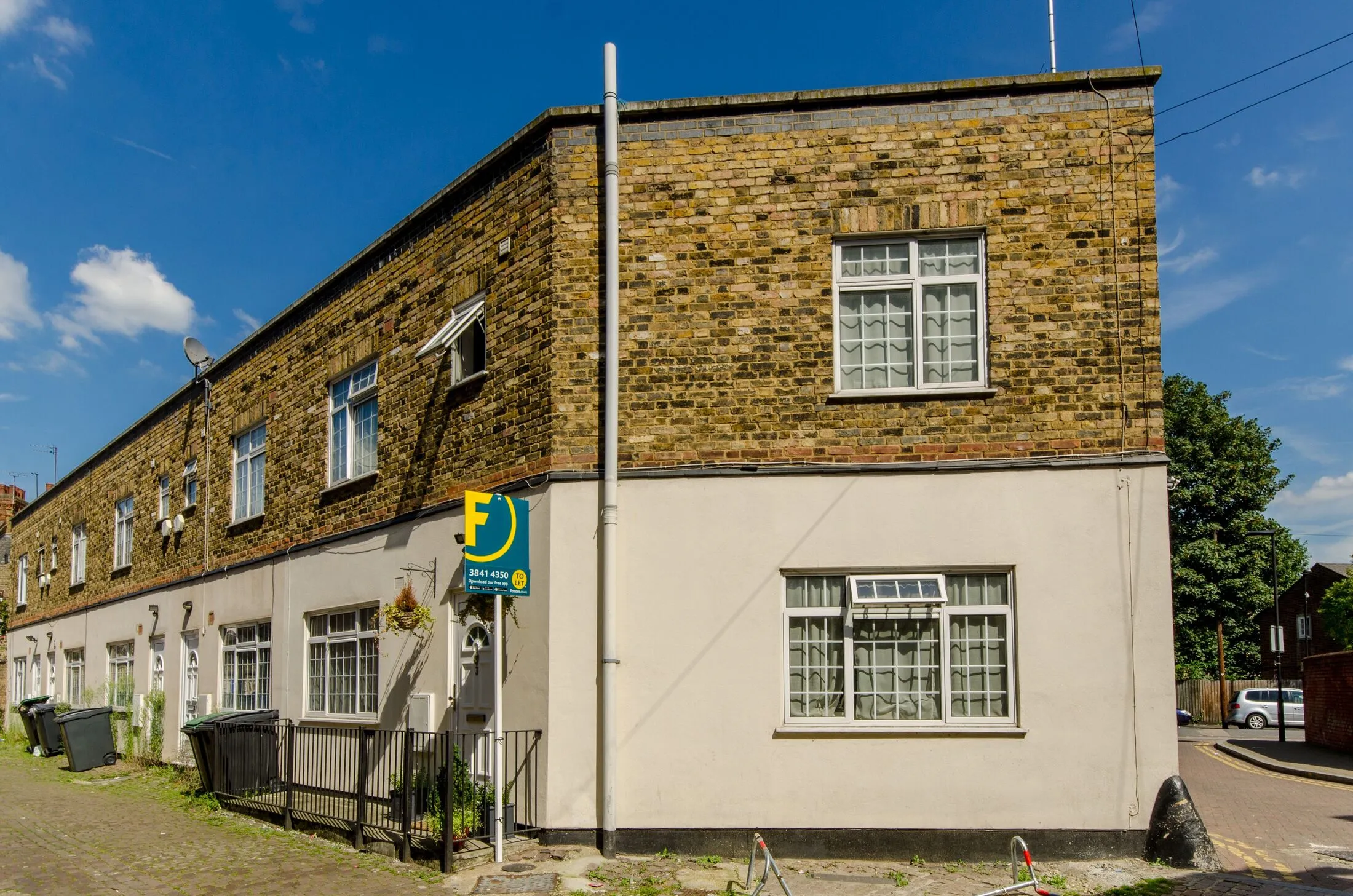 House Gladstone Mews in Greater London