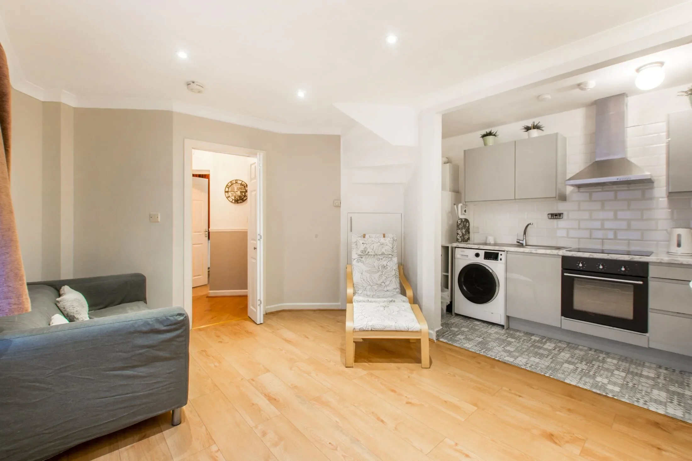 House Gladstone Mews in Greater London