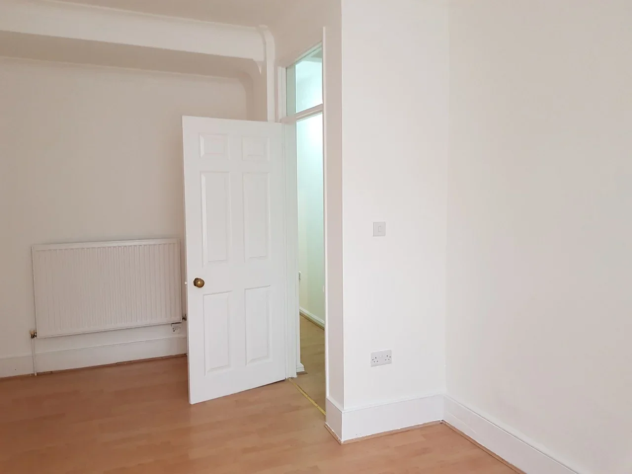 House Third Avenue in Greater London