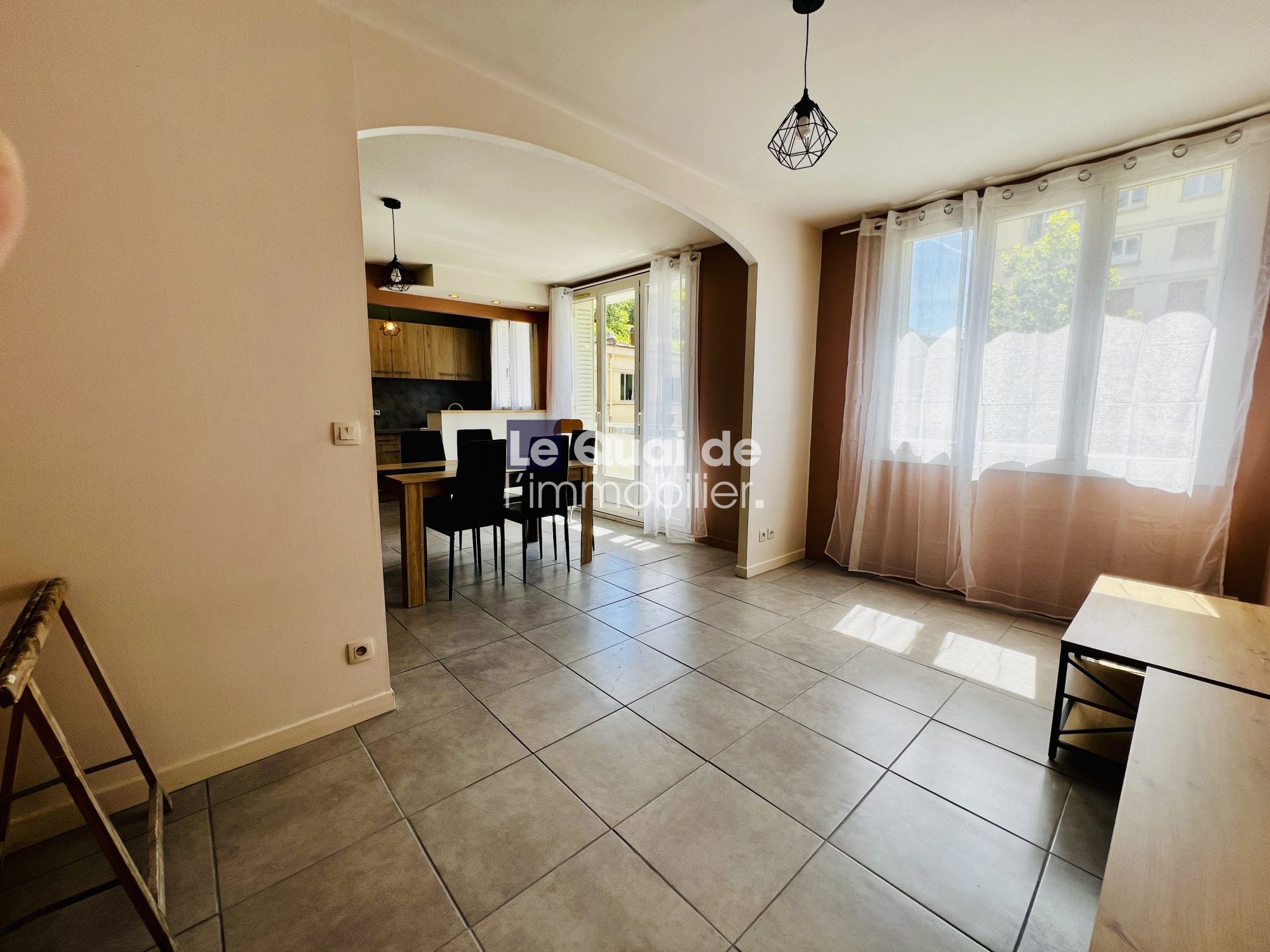 Appartement Rue Pierre Semard à Saint-Martin-le-Vinoux