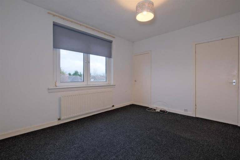 Flat Northfield Street in Motherwell