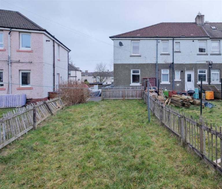 Flat Northfield Street in Motherwell