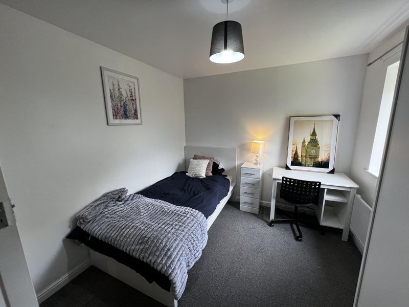 Room Metcombe Way in Manchester