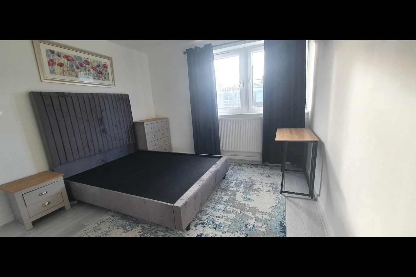 Flat Livermere Road in Greater London