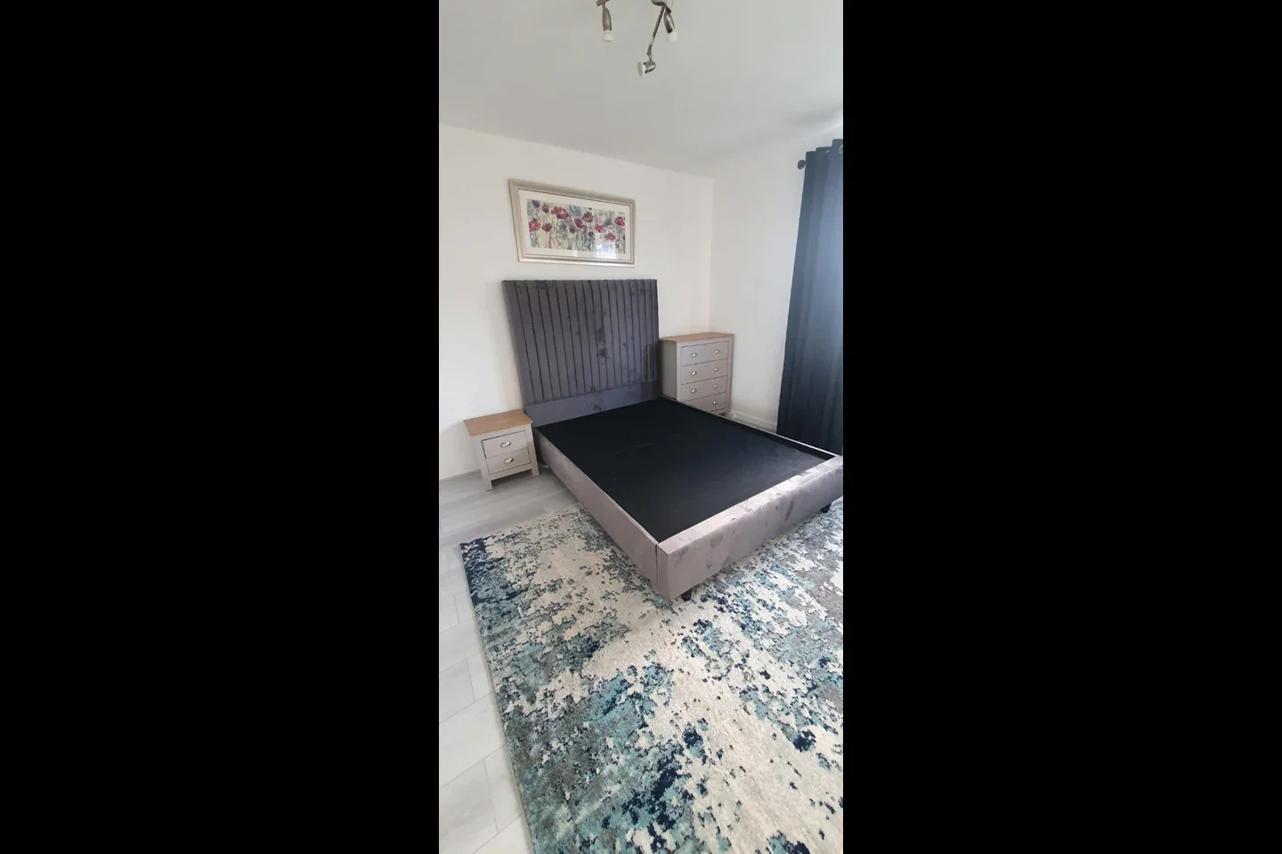 Flat Livermere Road in Greater London