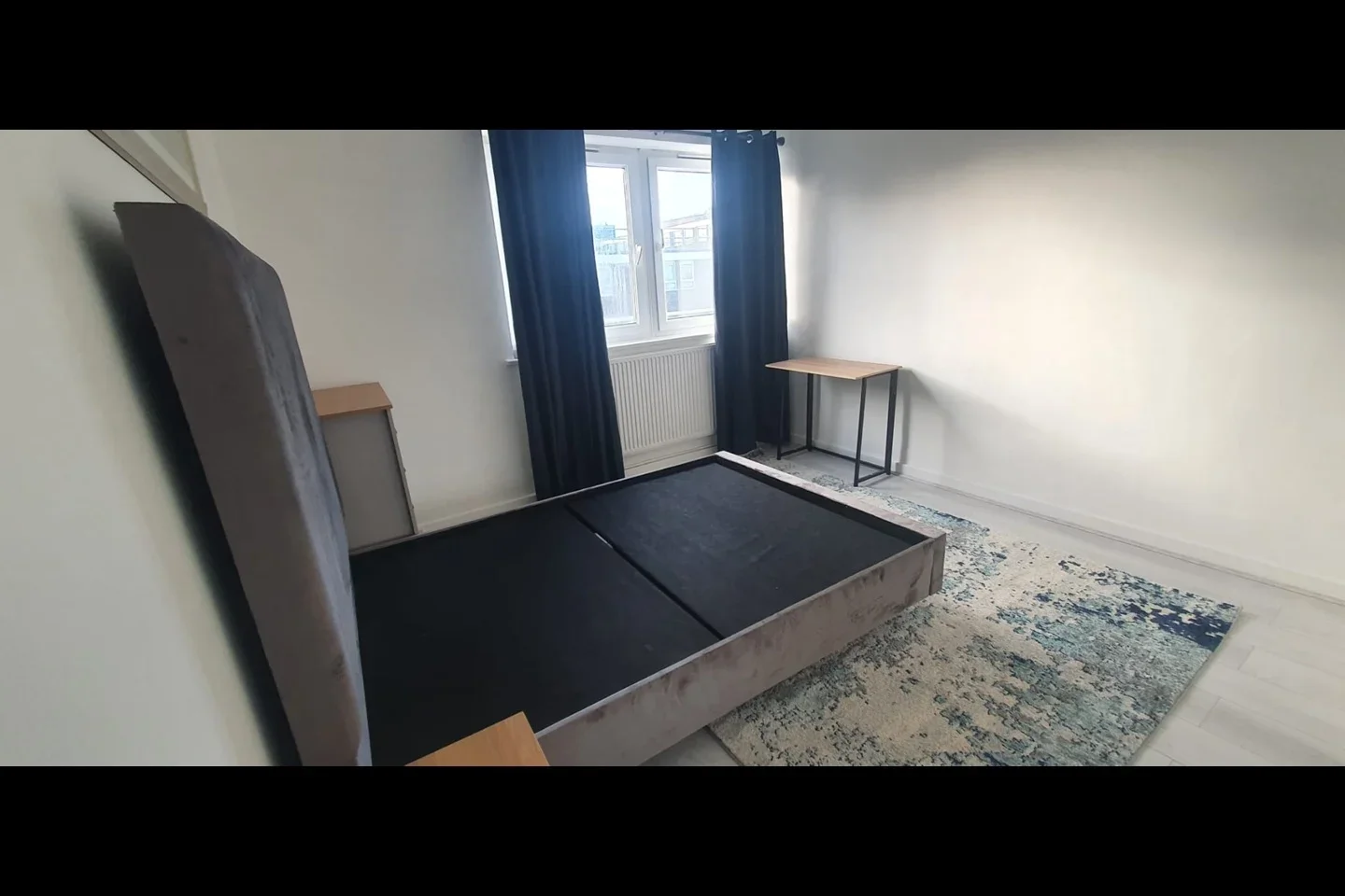 Flat Livermere Road in Greater London