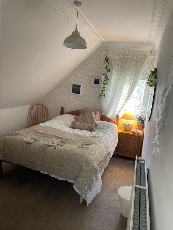 Room Deans South in Livingston