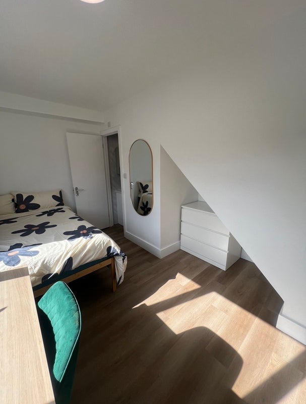 Room Mostyn Grove in Greater London