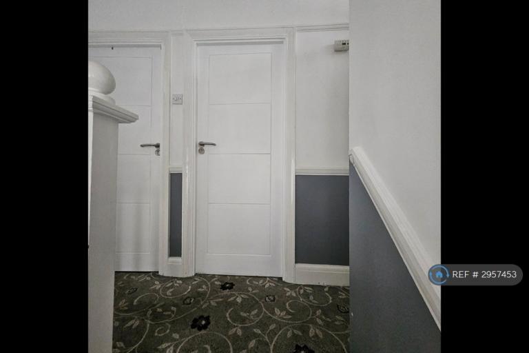 Room Goodmayes Lane in Greater London