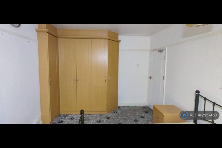 Room Goodmayes Lane in Greater London